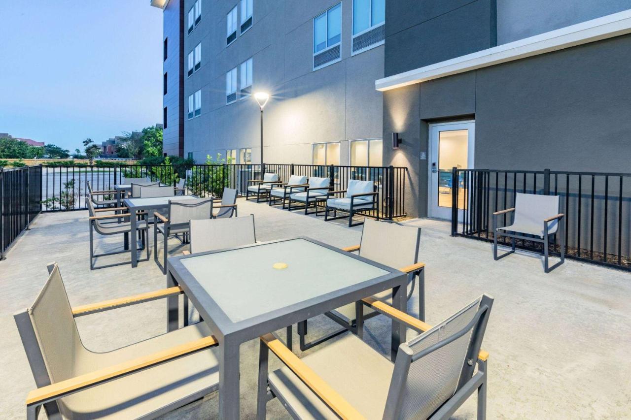 La Quinta Inn & Suites By Wyndham Texas City I 45 Esterno foto